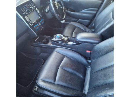 2014 Nissan Leaf - thumbnail 11