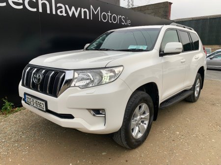 2022 Toyota Landcruiser 2.8 LWB AUTO COMMERCIAL // PRICE EXCL. VAT // GREAT CONDITION // 09/26 CVRT // ONE OWNER // FULL SERVICE HISTORY // €32,479 thumbnail