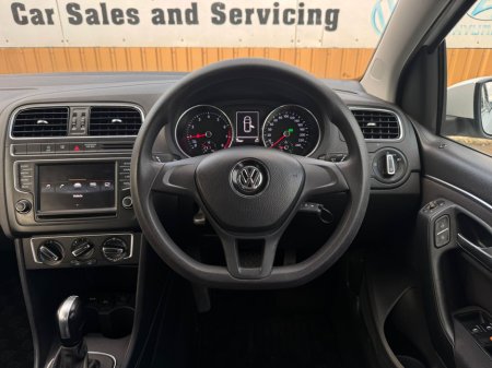 2016 Volkswagen Polo 1.2 TSI Comfortline DSG AUTO €10,999 thumbnail