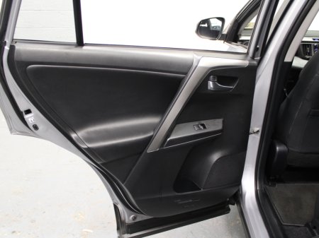 2017 Toyota Rav4 2.0 D-4D BUSINESS EDITION TSS 5DR thumbnail