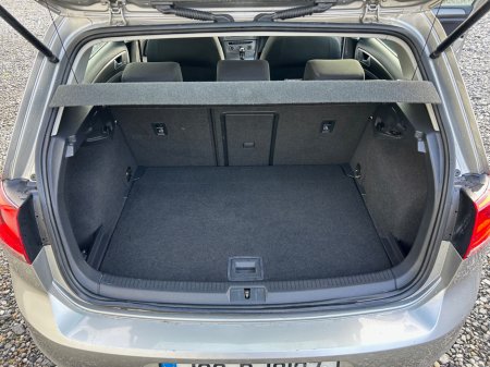 2013 Volkswagen Golf CL 1.2 TSI MANUAL 6SPEED FWD 105HP 5DR €10,950 thumbnail