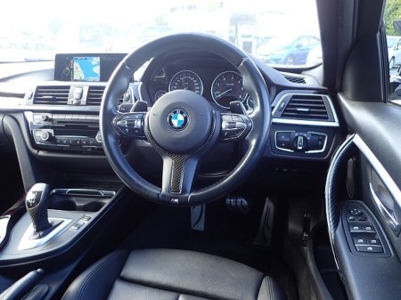 2017 BMW 3 Series - thumbnail 5