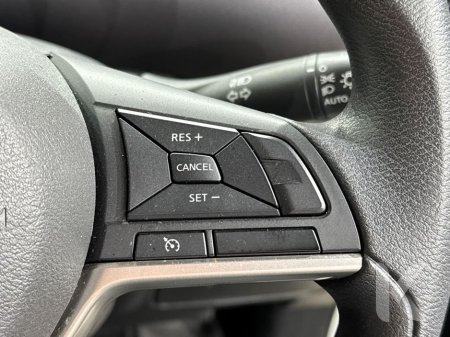 2018 Nissan Serena "8-SEATER" 2.0L HYBRID AUTOMATIC - CRUISE CONTROL - BLUETOOTH AUDIO - REVERSE CAMERA - POWER SLIDING DOORS €20,950 thumbnail