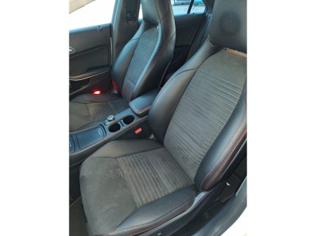 2015 Mercedes-Benz CLA Class CLA 180 AMG SPORT €17,750 thumbnail