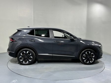 2023 Kia Sportage Plug In Hybrid 4x4 K3 €34,900 thumbnail