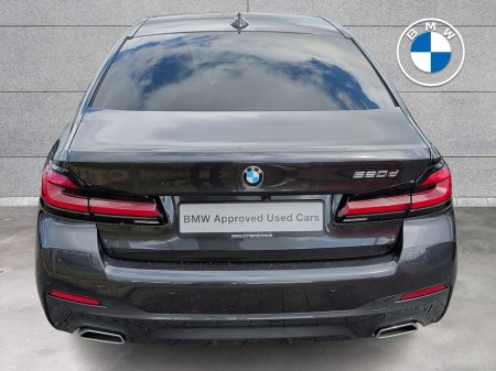 2021 BMW 5 Series - thumbnail 14