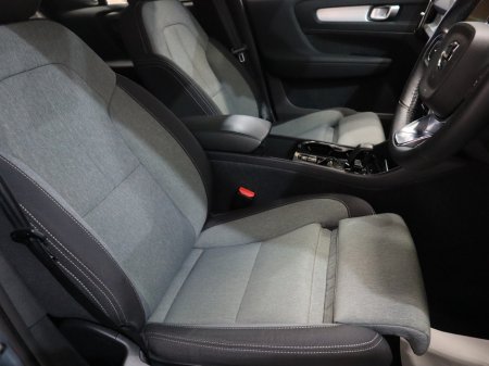 2023 Volvo XC40 - thumbnail 26