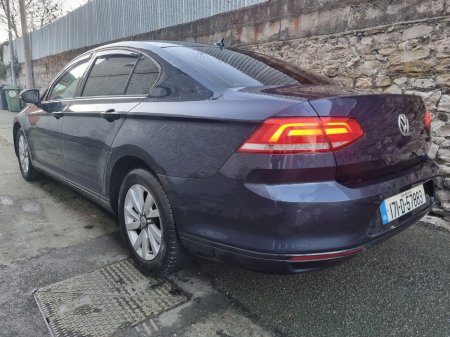 2017 Volkswagen Passat 1.6 TDI 120HP Trendline €9,499 thumbnail