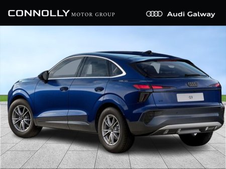 2026 Audi Q3 SPORSTBACK SE TDI A/T €62,295 thumbnail