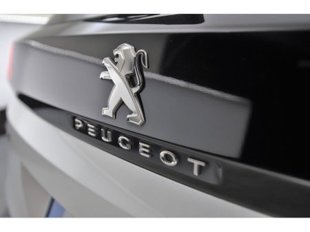 2019 Peugeot 3008 - thumbnail 31