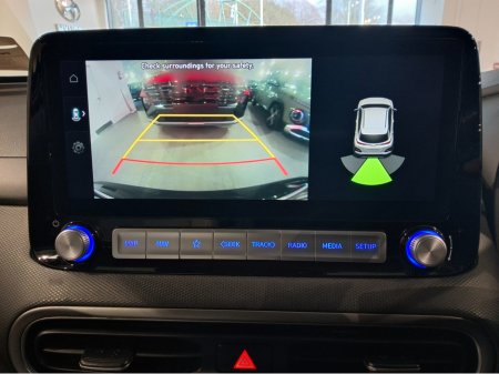 2022 Hyundai Kona PREMIUM 64kW ** Long Range Battery** €21,950 thumbnail