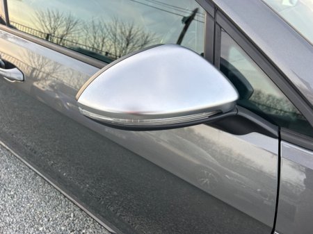 2017 Volkswagen Golf - thumbnail 39