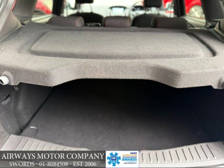 2018 Ford Focus - thumbnail 23