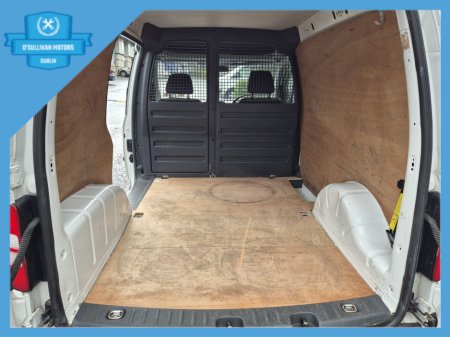 2011 Volkswagen Caddy - thumbnail 18