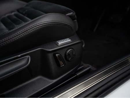 2019 Volkswagen Passat 2019 VW Passat Highline Auto/High spec/1yr warrant €25,888 thumbnail