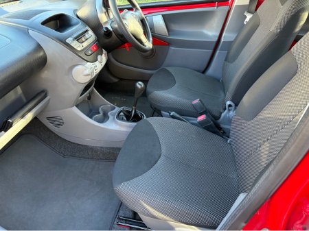 2011 Toyota Aygo 5door Aura €3,995 thumbnail