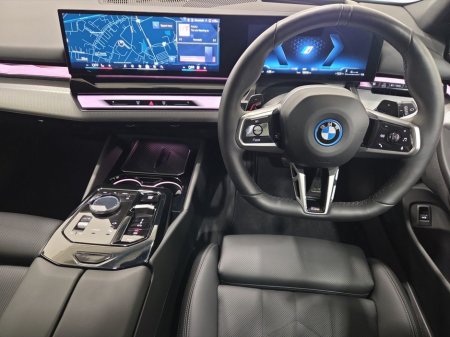 2025 BMW 5 Series 530e M Sport Touring €67,950 thumbnail