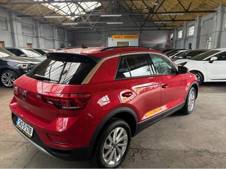 2024 Volkswagen T-Roc - thumbnail 15