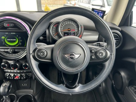 2017 MINI Cooper D - thumbnail 16