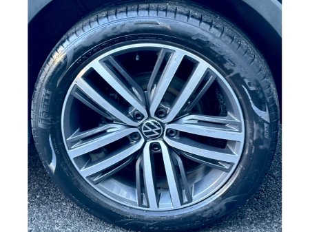 2022 Volkswagen Tiguan Allspace ++LEATHER / AUTO / 7-SEAT  PANORAMIC ROOF++ €33,950 thumbnail