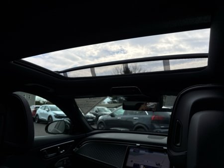 2025 Mercedes-Benz E Class - thumbnail 16