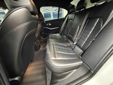 2021 BMW 3 Series - thumbnail 30