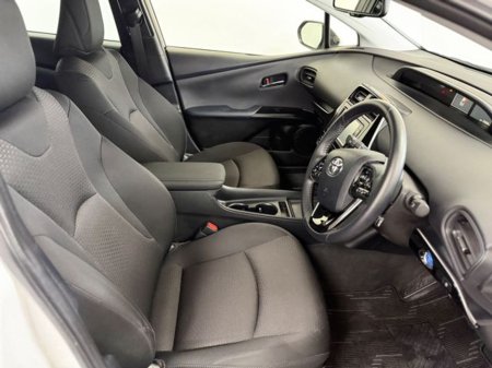 2022 Toyota Prius - thumbnail 12