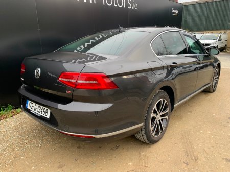 2017 Volkswagen Passat - thumbnail 3