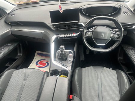 2021 Peugeot 5008 - thumbnail 6