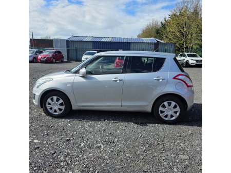 2016 Suzuki Swift - thumbnail 6