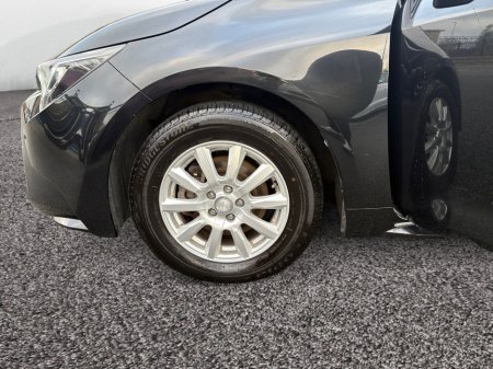 2020 Toyota Corolla 1.8 Corolla Touring Petrol Hybrid Auto €19,950 thumbnail