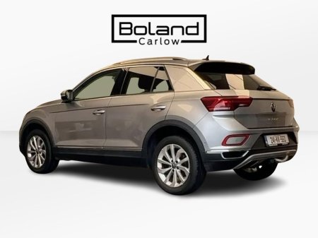 2024 Volkswagen T-Roc - thumbnail 3
