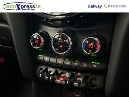 2016 MINI One 1.2 Automatic, Reversing camera €13,895 thumbnail