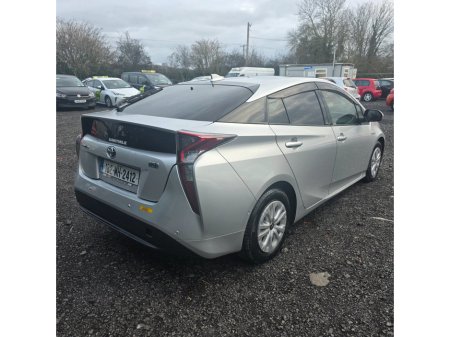 2018 Toyota Prius - thumbnail 9