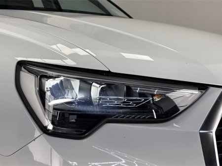 2023 Audi Q3 - thumbnail 9