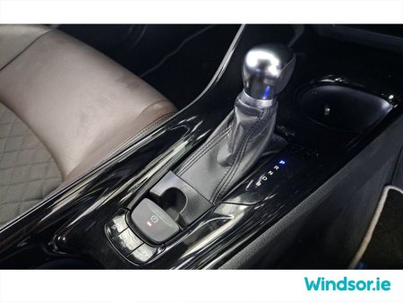 2019 Toyota C-HR Hybrid Auto €19,995 thumbnail