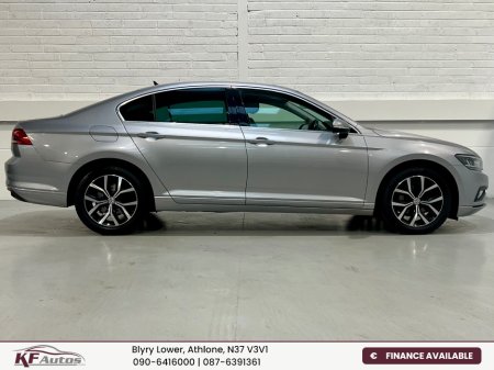 2020 Volkswagen Passat Volkswagen Passat SEL 1.6TDI Auto - 201 Reg €24,995 thumbnail