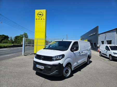 2025 Opel Vivaro  €25,950