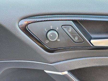 2017 Volkswagen Golf - thumbnail 10