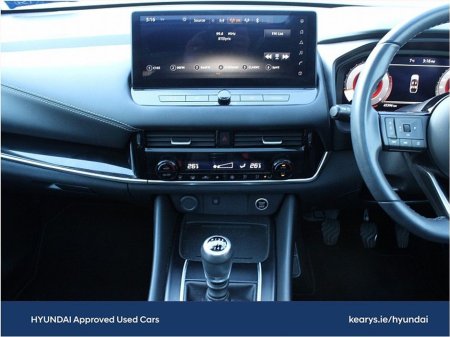 2023 Nissan Qashqai 1.3 PET MILD HYBRID SV PREMIUM thumbnail