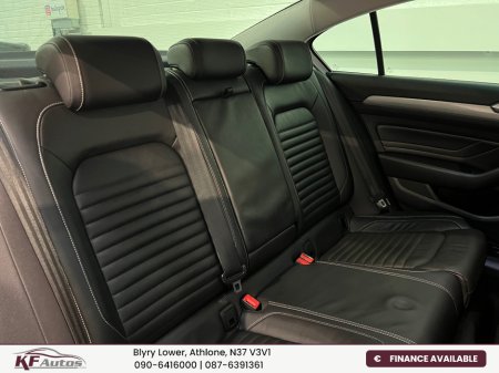 2020 Volkswagen Passat Volkswagen Passat SEL 1.6TDI Auto - 201 Reg €24,995 thumbnail