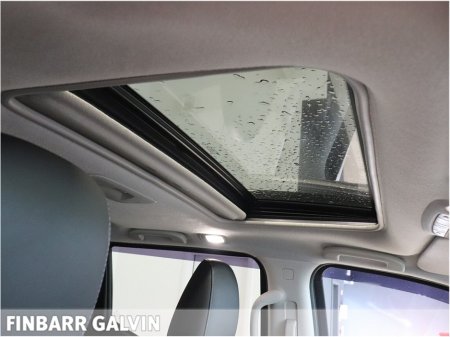 2021 Nissan Navara  thumbnail