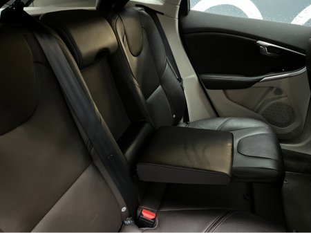 2014 Volvo V40 €10950 2014 VOLVO V40 T4 SE 1.6 AUTOMATIC / CRUISE CONTROL / REVERSE CAMERA / ELECTRIC MEMORY & HEATED SEATS €10,950 thumbnail