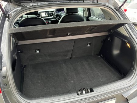 2019 Kia Stonic K3 AUTOMATIC 1.0 PETROL //SAT NAV//REVERSE CAMERA//CARPLAY//KIA SERVICE HISTORY// €17,950 thumbnail