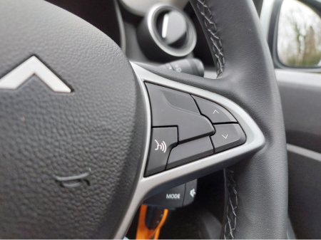 2023 Dacia Duster EXPRESSION BLUE DCI 115 4X2 NB €18,995 thumbnail