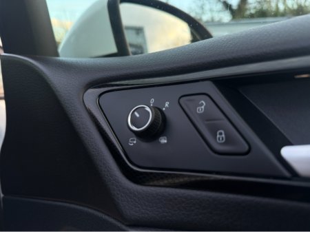 2014 Volkswagen Golf - thumbnail 18