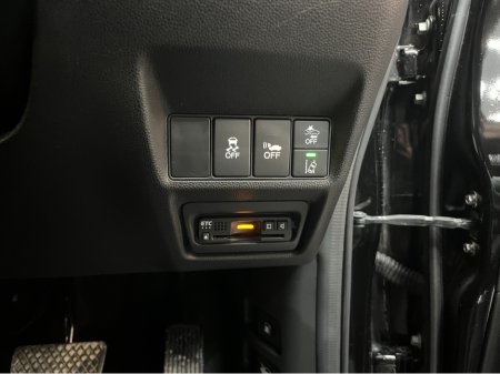 2018 Honda Stepwagon €24950 2018 HONDA STEPWAGON SPADA G HYBRID SENSING 7 SEATS 2.0 AUTOMATIC / CRUISE CONTROL / REVERSE CAMERA / ELECTRIC DOORS €24,950 thumbnail