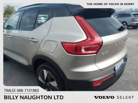 2024 Volvo XC40 - thumbnail 13
