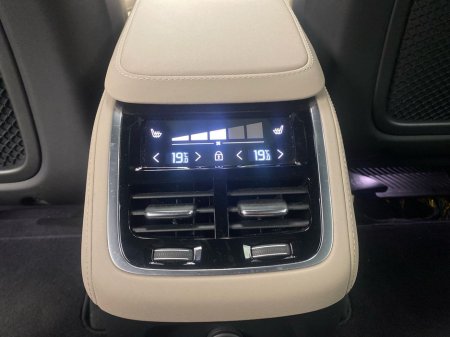2025 Volvo XC90 - thumbnail 14