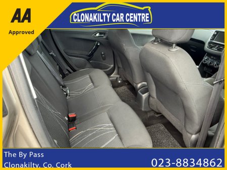 2014 Peugeot 208 - thumbnail 12